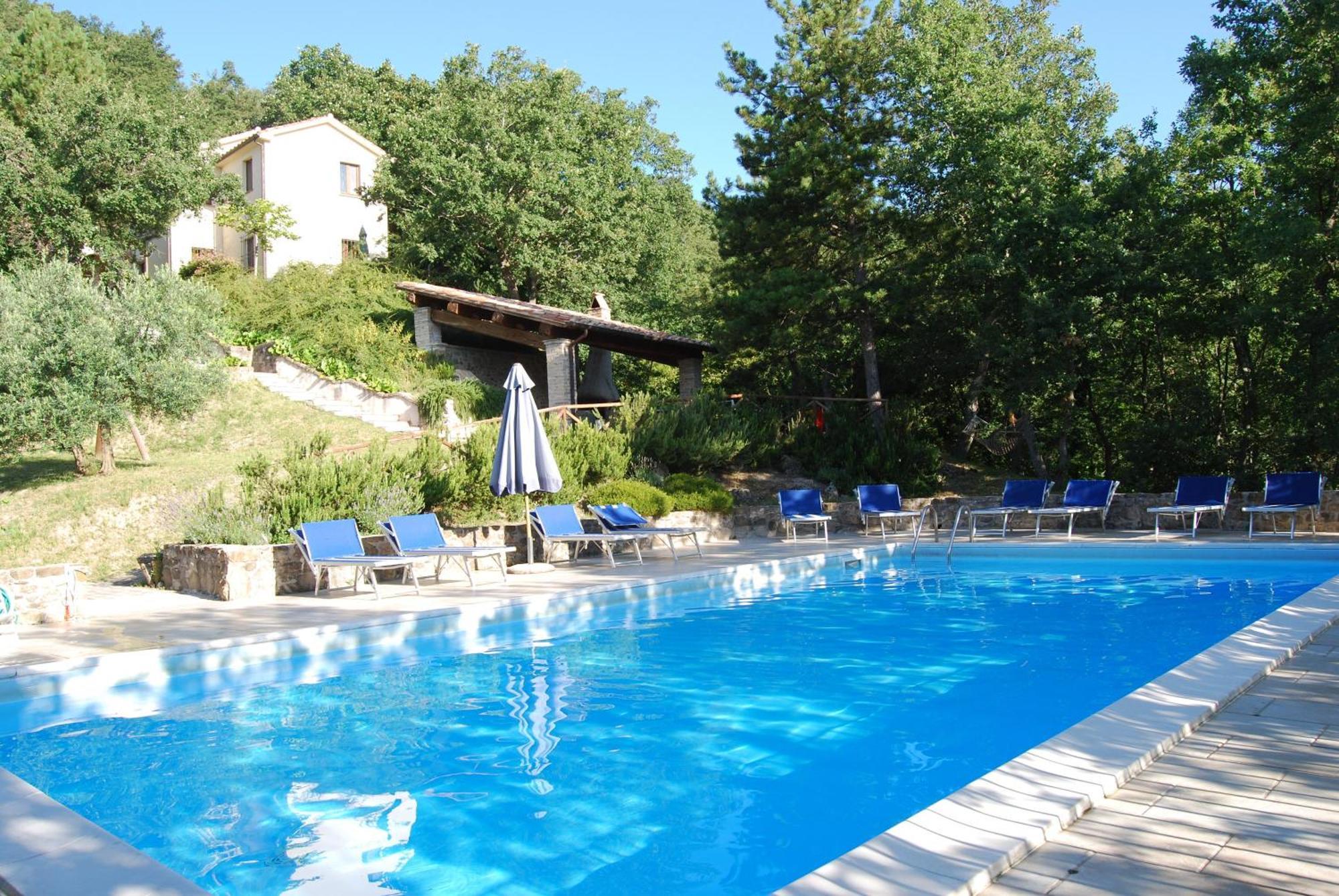 Casale Degli Ulivi Villa Gualdo Tadino Luaran gambar
