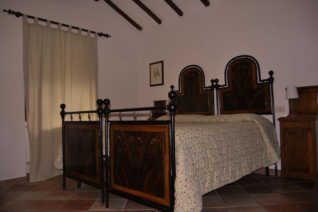 Casale Degli Ulivi Villa Gualdo Tadino Bilik gambar